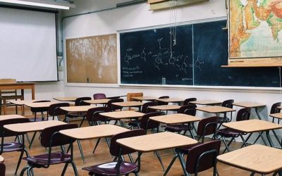 É preciso salvar vidas antes de discutir a volta às aulas, diz educador