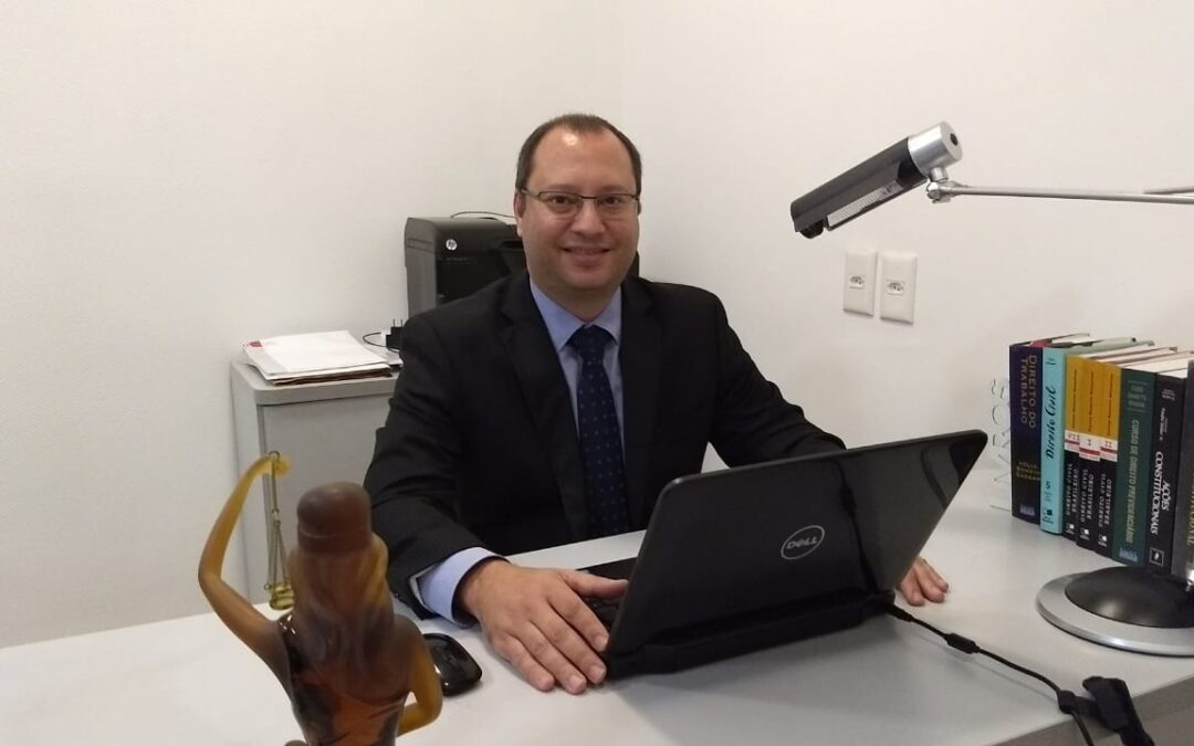 Coordenador jurídico do Sinpro Macaé e Região toma posse no Sindicado dos Advogados